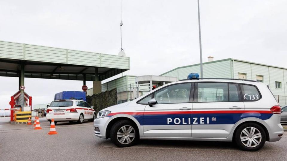 Lövöldözés történt Bécsújhelyen, egy katona életét vesztette
